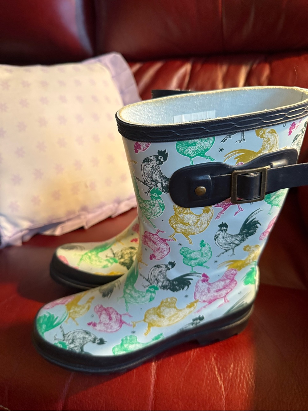 Blue mountain chicken print rain boots size 6
